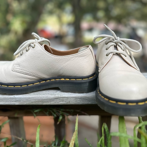 Dr Martin 24256 Beige Virginia oxfords - Picture 7 of 8